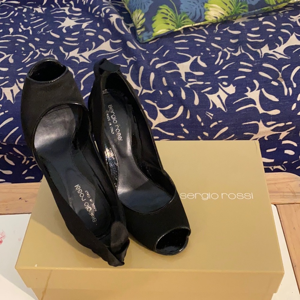 Sergio Rossi Black Peeptoe Pump 36.5